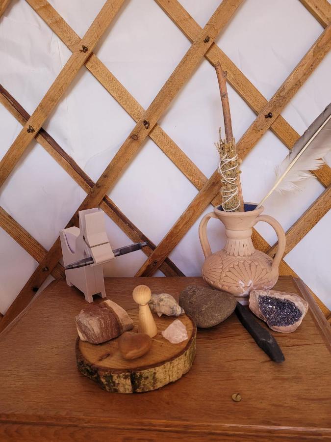 Hotel Slapen Tussen De Ezels In De Yurt Aarschot Exterior foto