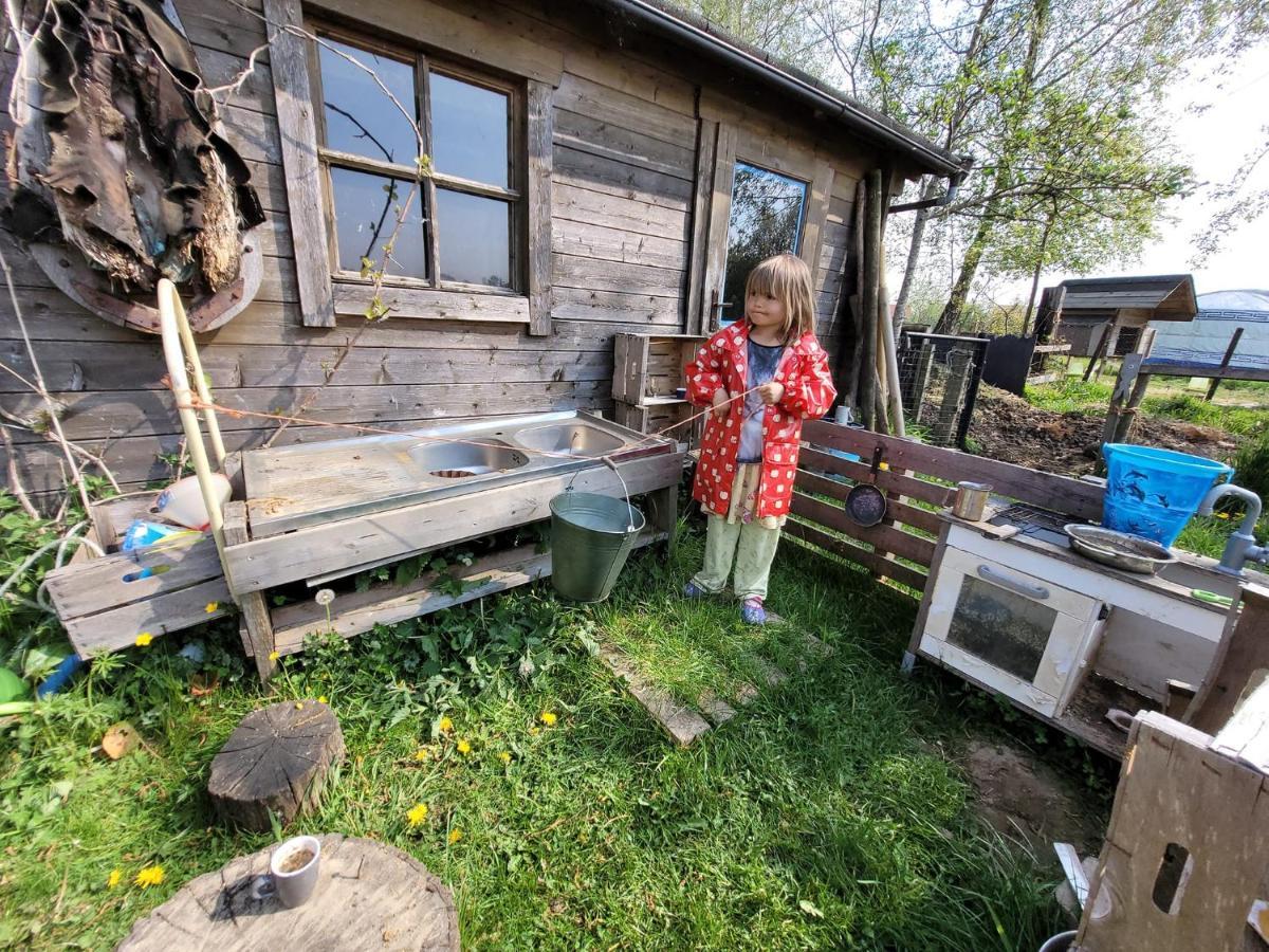 Hotel Slapen Tussen De Ezels In De Yurt Aarschot Exterior foto